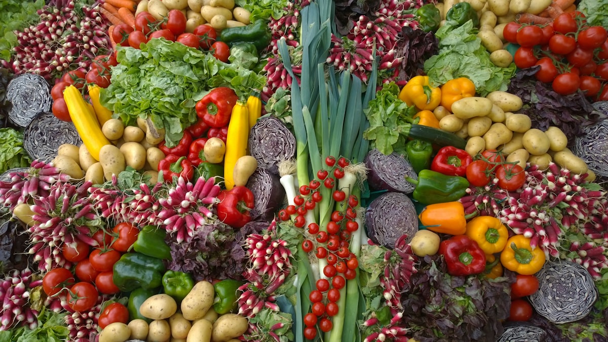 Seasonal eating guide